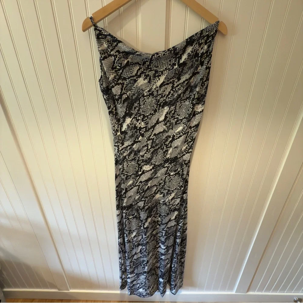 NWT Hidden Brand Maxi Dress with Cowl Neck Size Large - Picture 1 of 4